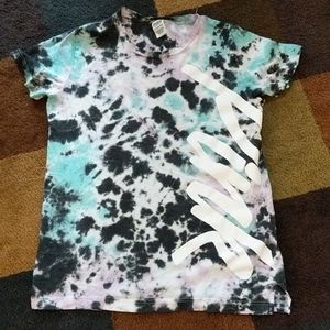 Victoria secret pink tye dye shirt so cute🤗